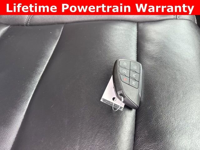 Used 2025 Chevrolet Suburban Z71 AWD/4WD image 9