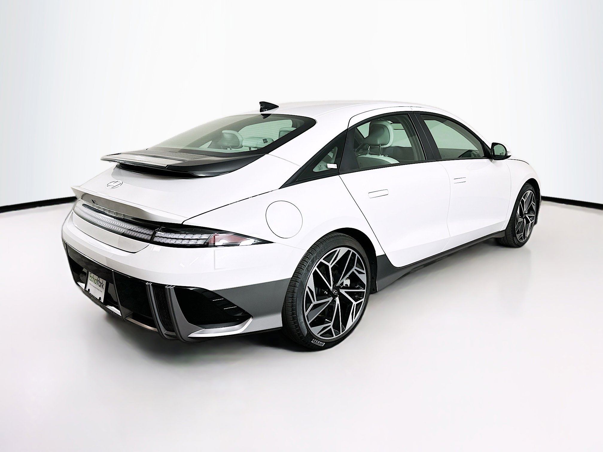 Used 2024 Hyundai Ioniq 6 Limited RWD image 9