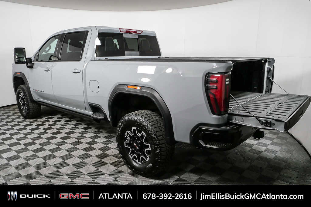 Used 2024 GMC Sierra 2500 AT4X image 32