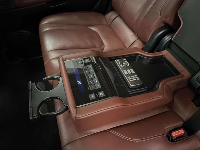 Used 2019 Lexus LX 570 4WD w/ Luxury Package image 28