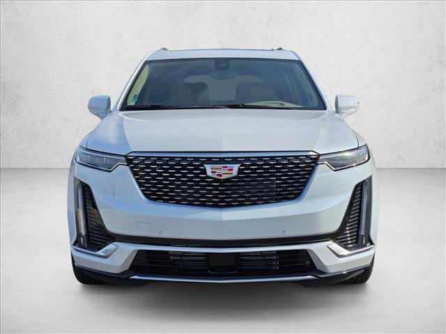 Used 2025 Cadillac XT6 Premium Luxury w/ Platinum Package image 2