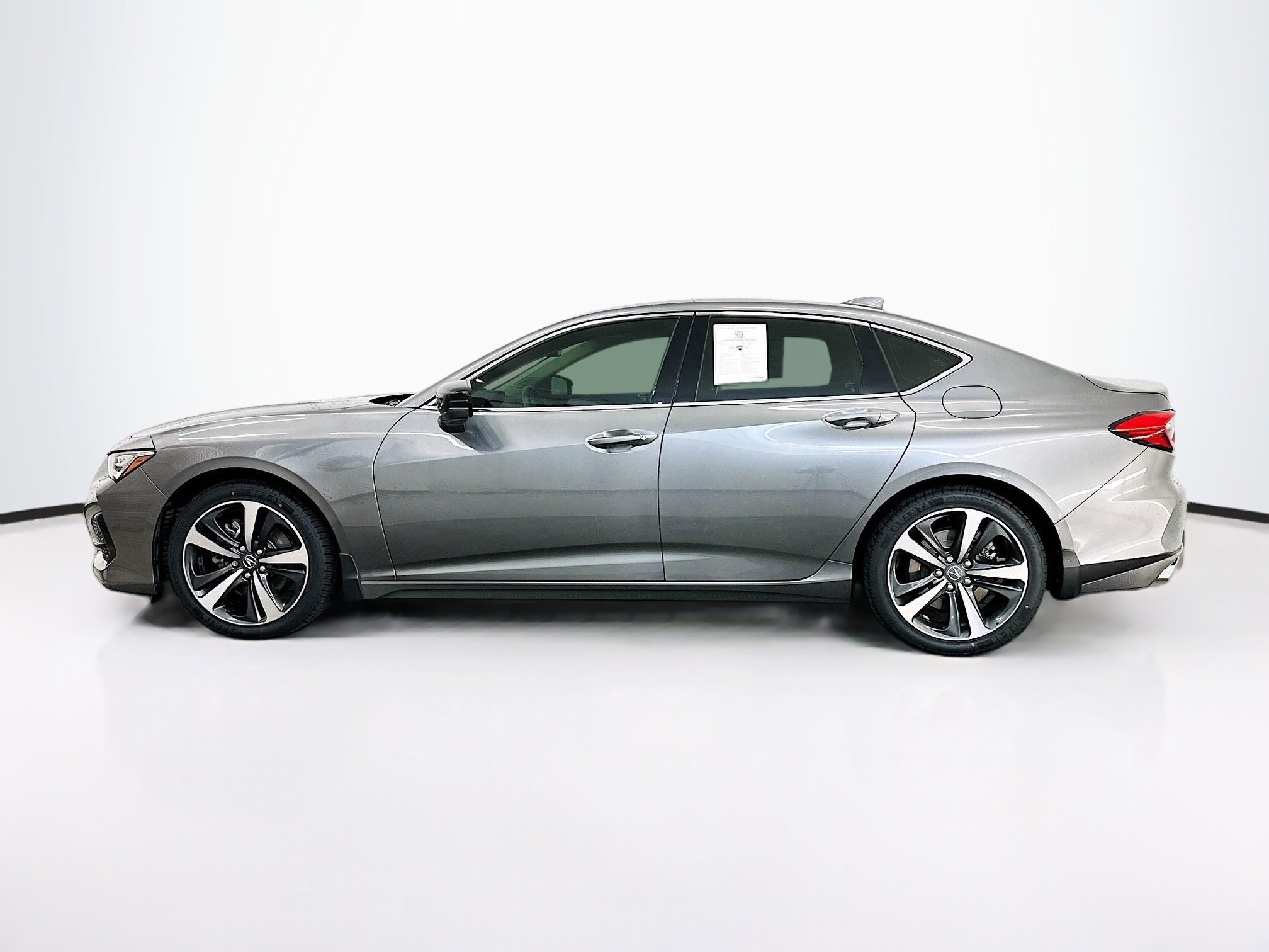 Used 2024 Acura TLX w/ Technology Package FWD image 4