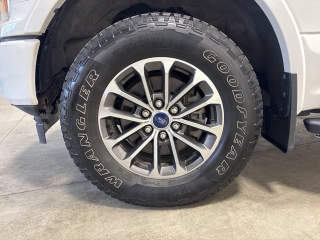 Used 2019 Ford F150 XLT w/ Equipment Group 302A Luxury AWD/4WD image 9