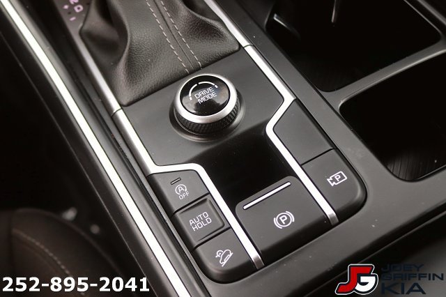 Certified 2026 Kia Sorento LX FWD image 22