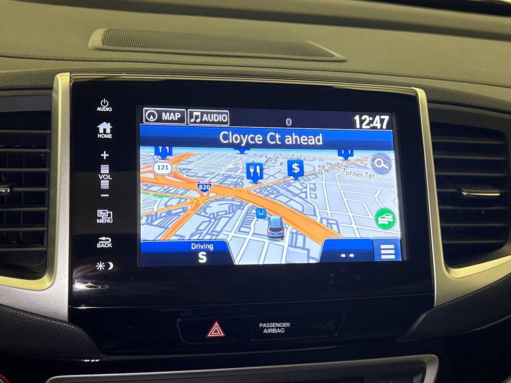 Used 2018 Honda Pilot Touring image 25