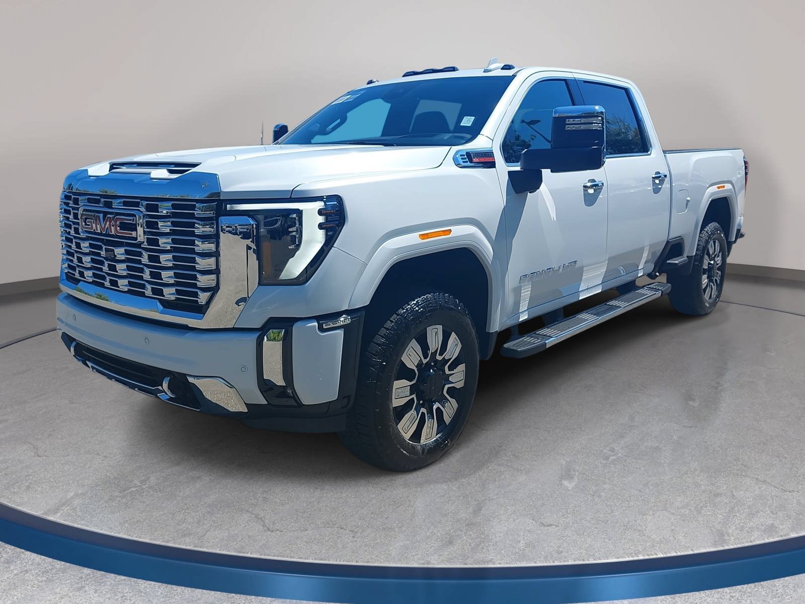 New 2026 GMC Sierra 2500 Denali w/ Denali Reserve Package AWD/4WD image 1
