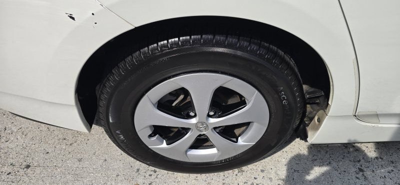 Used 2012 Toyota Prius Three FWD image 11