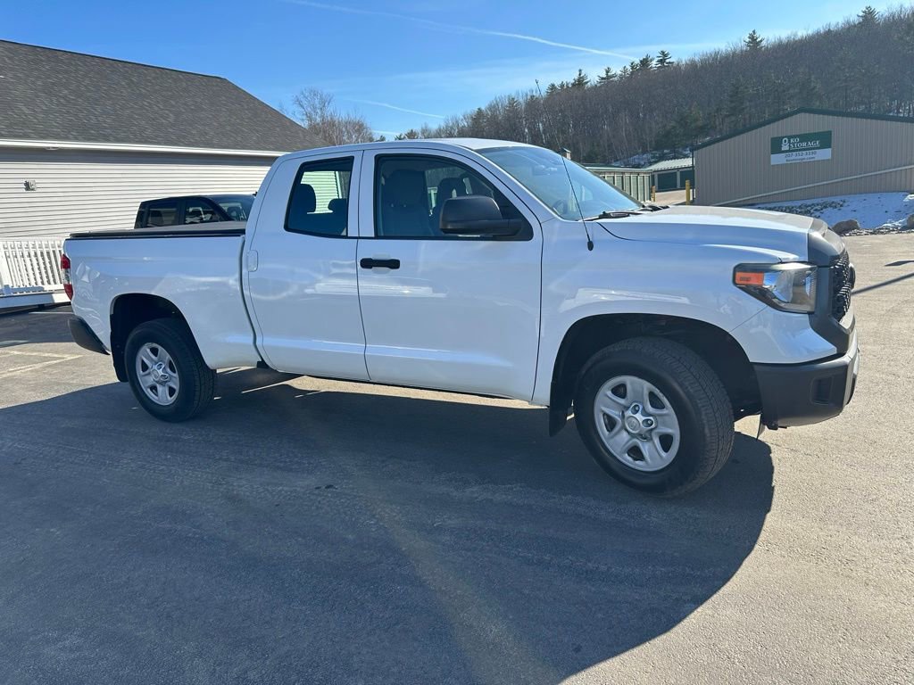 Used 2018 Toyota Tundra SR image 5