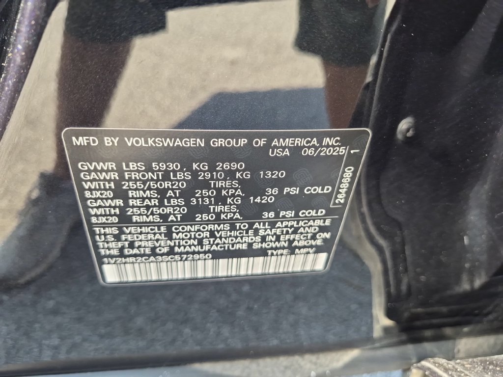 Used 2025 Volkswagen Atlas SE AWD/4WD image 35
