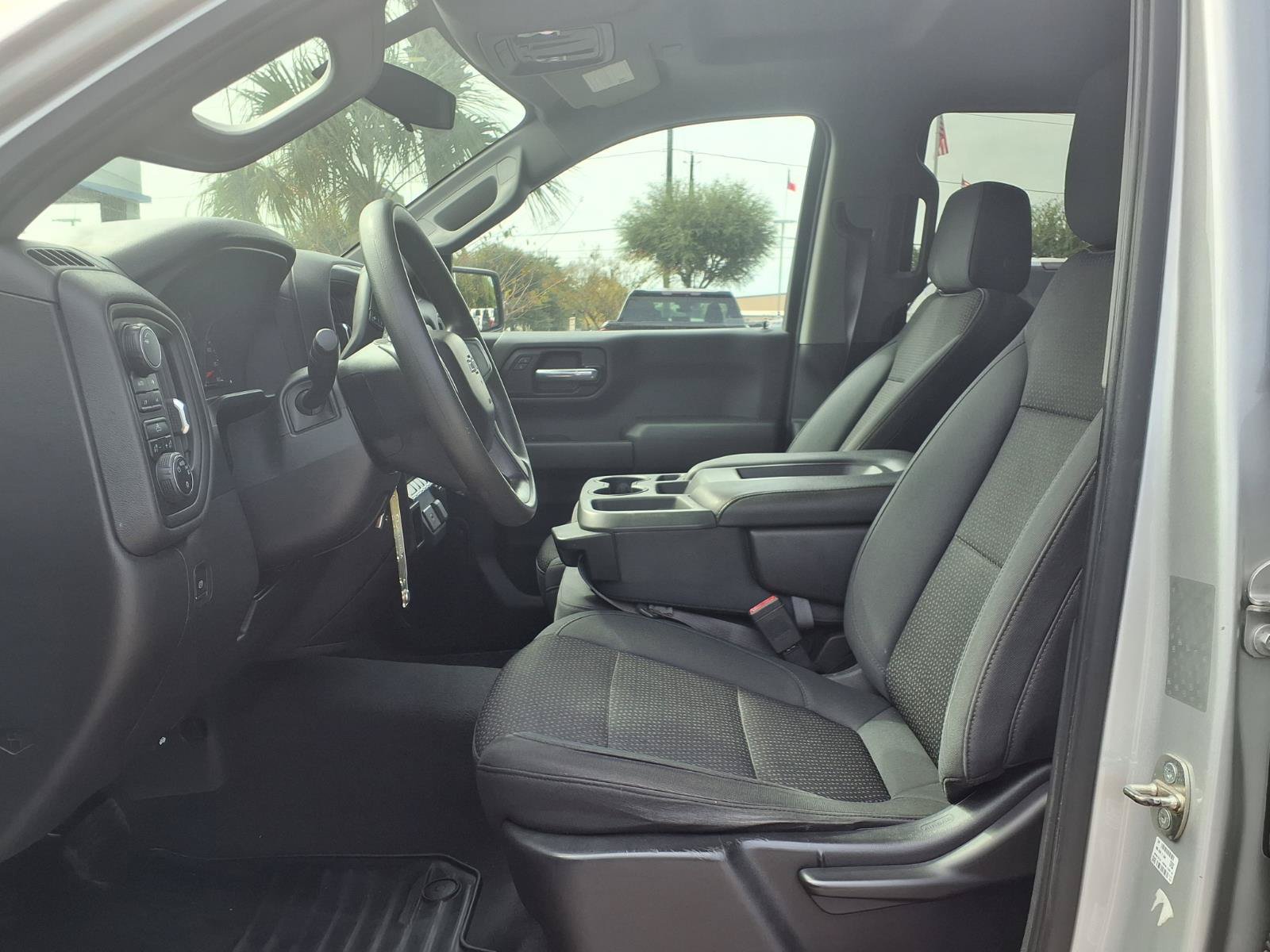 Used 2019 Chevrolet Silverado 1500 Custom Trail Boss w/ Custom Convenience Package AWD/4WD image 17