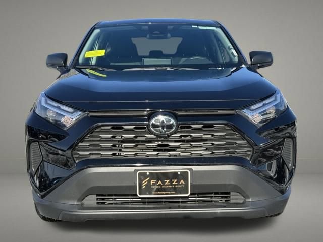 Used 2025 Toyota RAV4 LE image 9