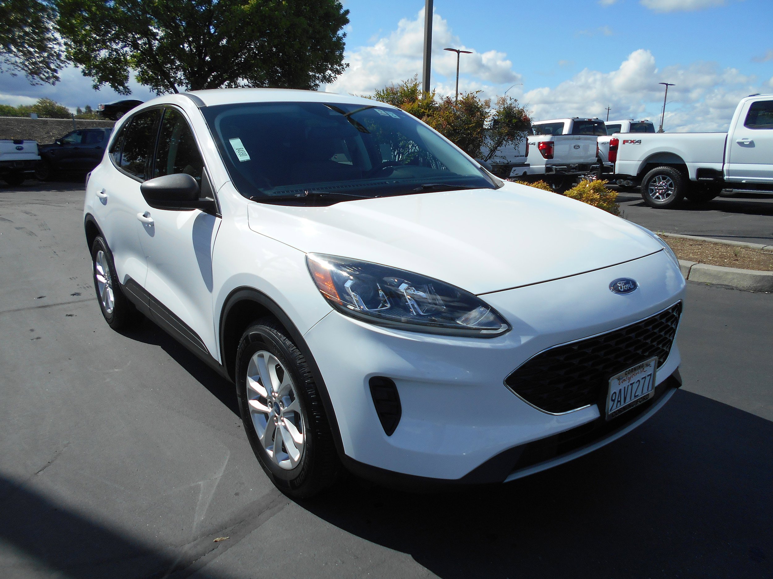 Used 2022 Ford Escape SE w/ Convenience Package AWD/4WD image 2