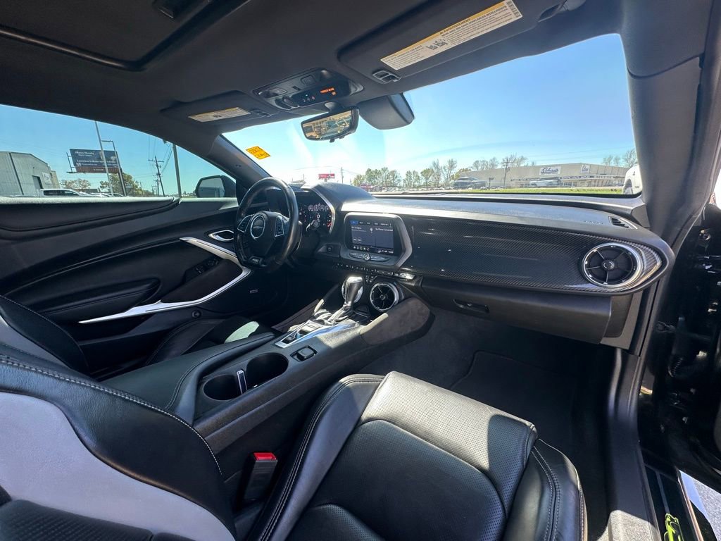 Used 2023 Chevrolet Camaro SS image 30
