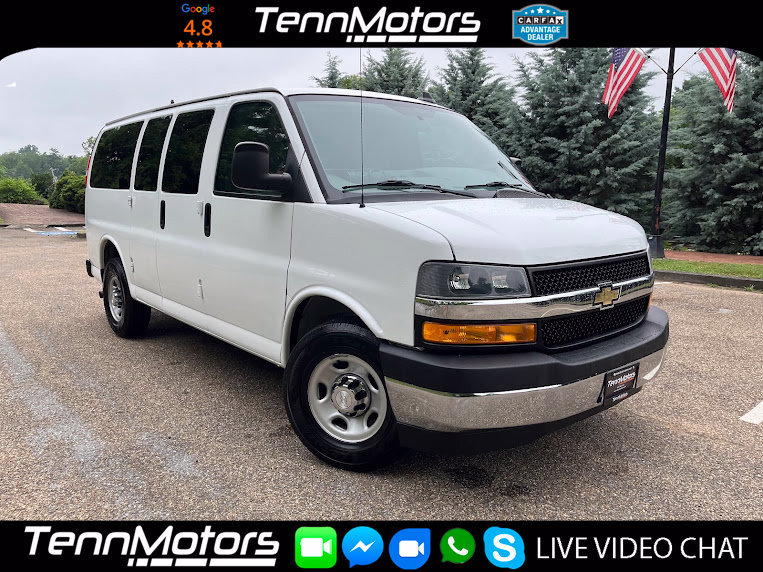 Used 2018 Chevrolet Express 2500 LT w/ LT Preferred Equipment Group RWD image 2