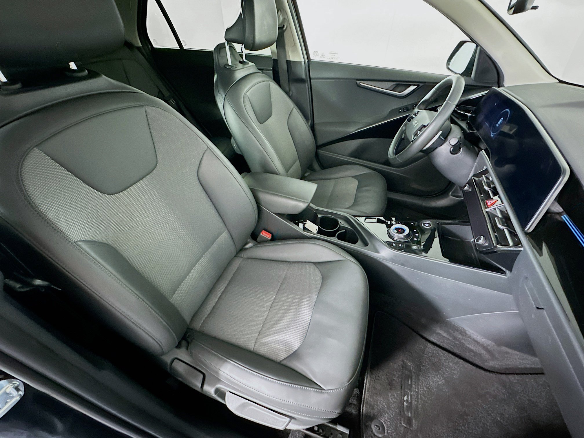 Used 2024 Kia Niro Wind w/ Wind Preserve Package FWD image 31