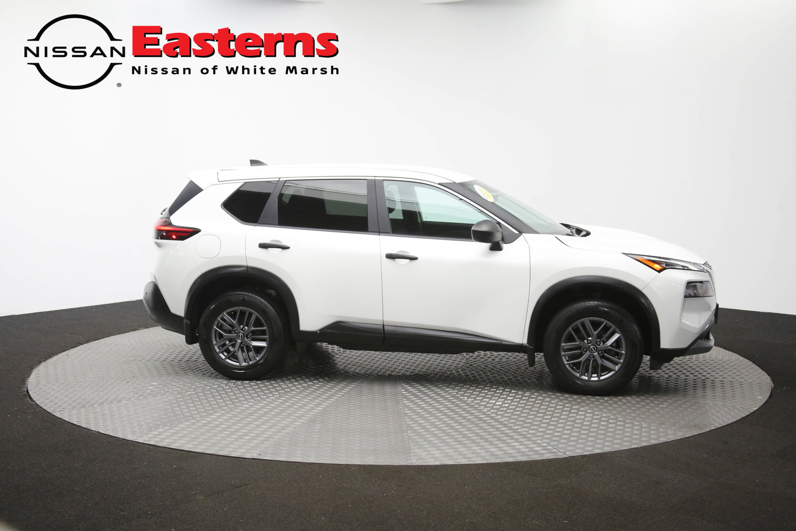 Used 2023 Nissan Rogue S AWD/4WD image 42