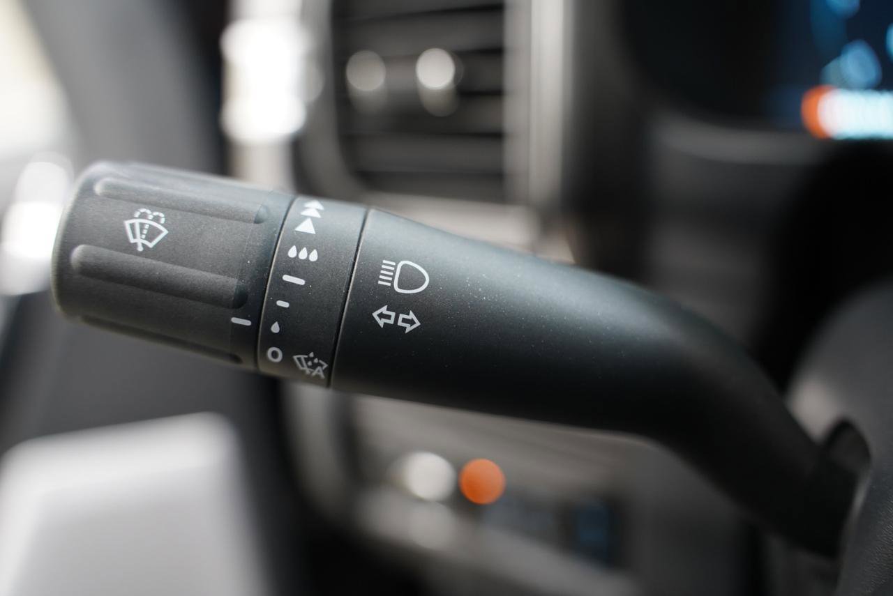 Used 2025 Ford F250 Platinum image 16