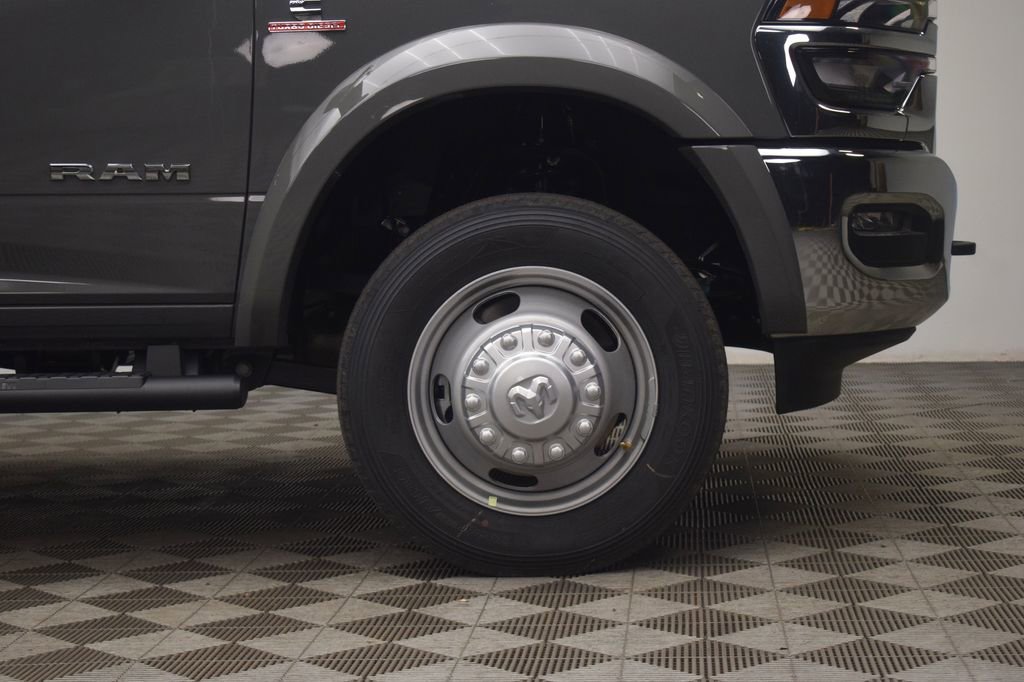 New 2026 RAM 5500 Tradesman AWD/4WD image 6