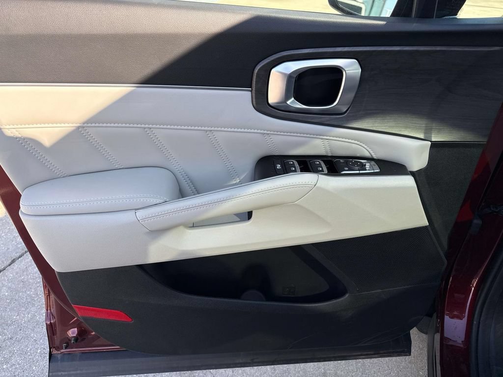 New 2025 Kia Sorento SX AWD/4WD image 25