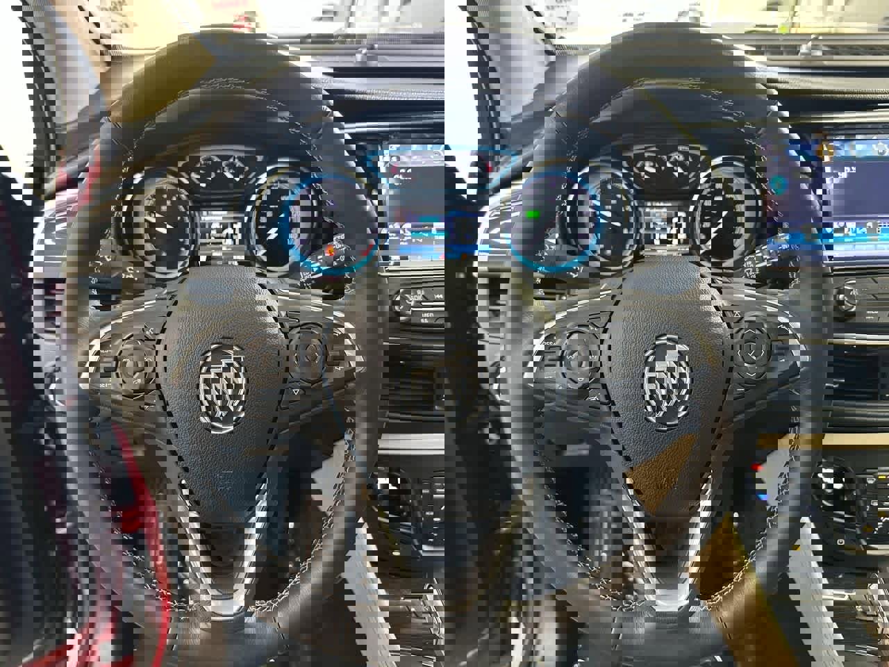 Used 2017 Buick Envision Essence image 14