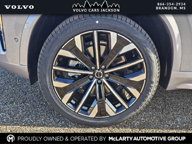 New 2026 Volvo XC90 B6 Plus w/ Protection Package Premier AWD/4WD image 24