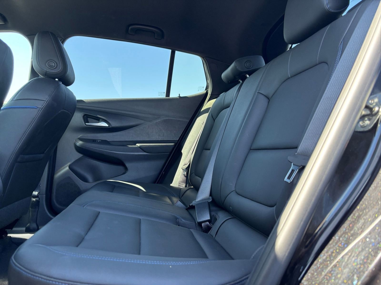 Used 2025 Buick Envista Sport Touring image 24