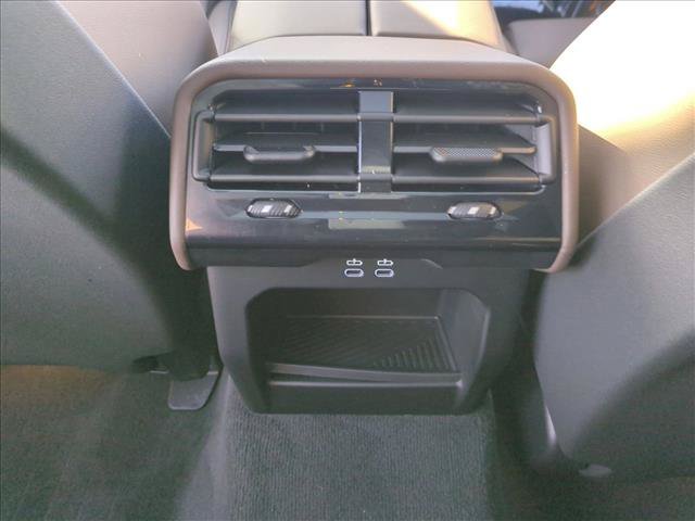Certified 2026 BMW 550e xDrive w/ Premium Package AWD/4WD image 18