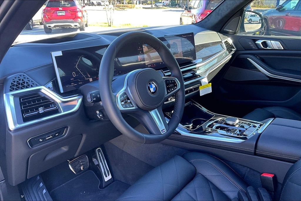 New 2026 BMW X7 xDrive40i w/ M Sport Package AWD/4WD image 5