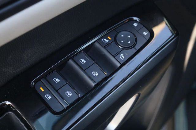 New 2026 Nissan Pathfinder SL AWD/4WD image 11