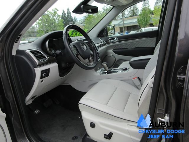 Used 2017 Jeep Grand Cherokee Summit image 26
