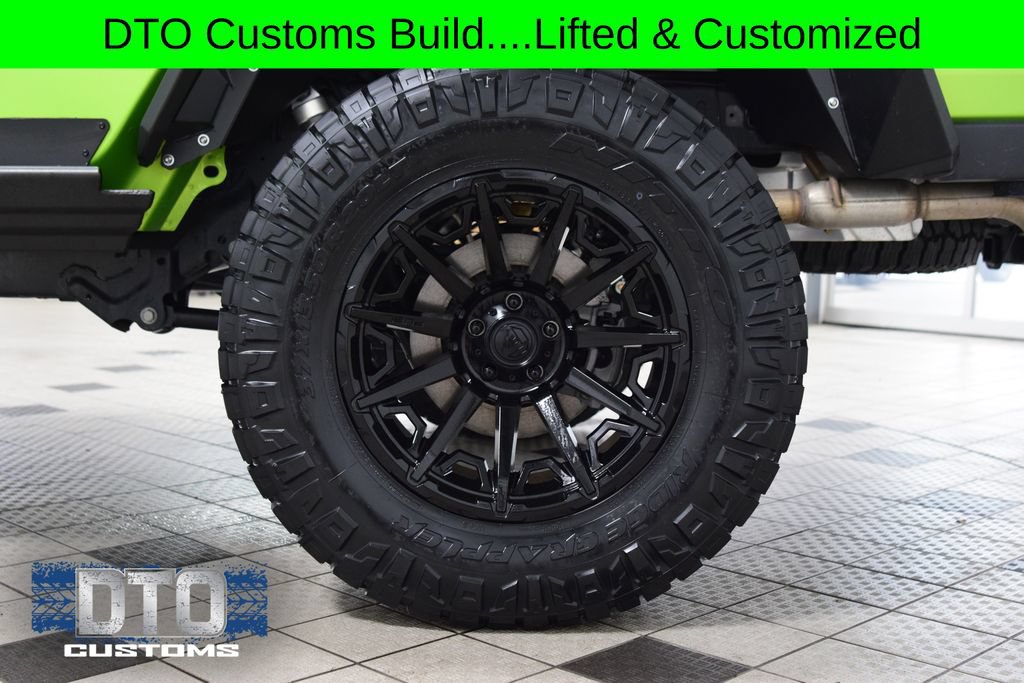 Used 2025 Jeep Gladiator Rubicon w/ Safety Group AWD/4WD image 29