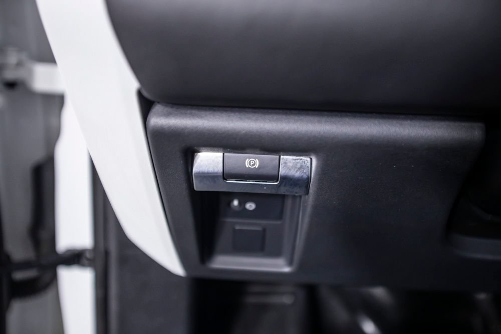 Used 2022 Land Rover Defender 90 X-Dynamic HSE AWD/4WD image 33