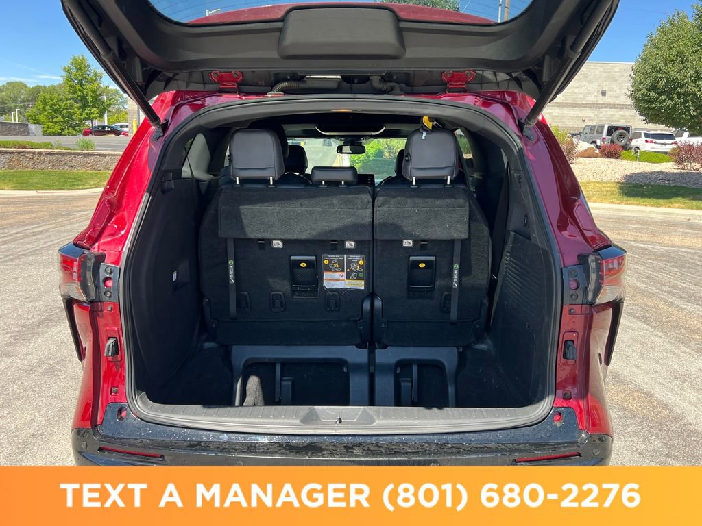 Used 2021 Toyota Sienna XSE w/ XSE Plus Package FWD image 11