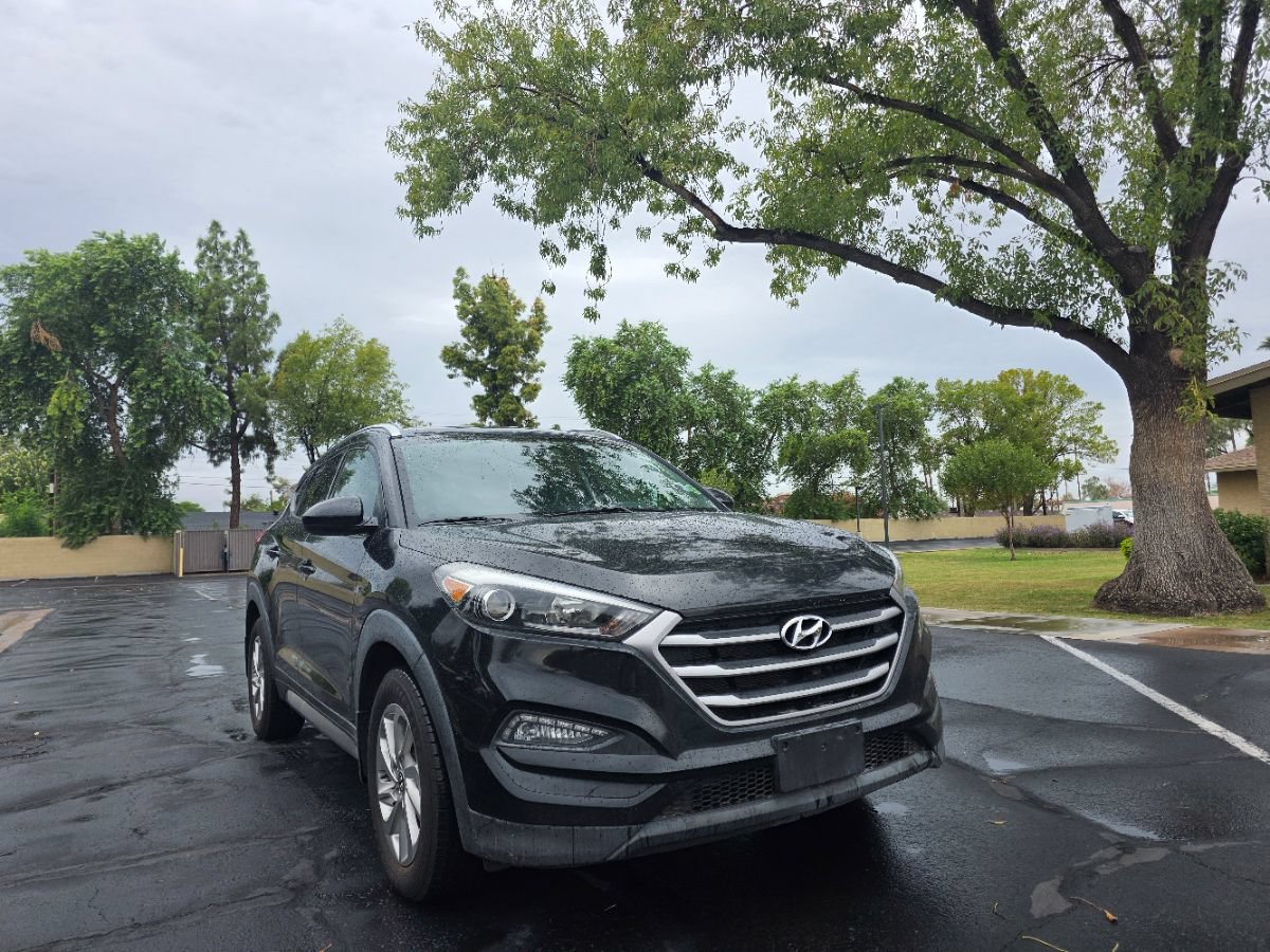 Used 2017 Hyundai Tucson SE w/ SE Popular Package 02 AWD/4WD image 1
