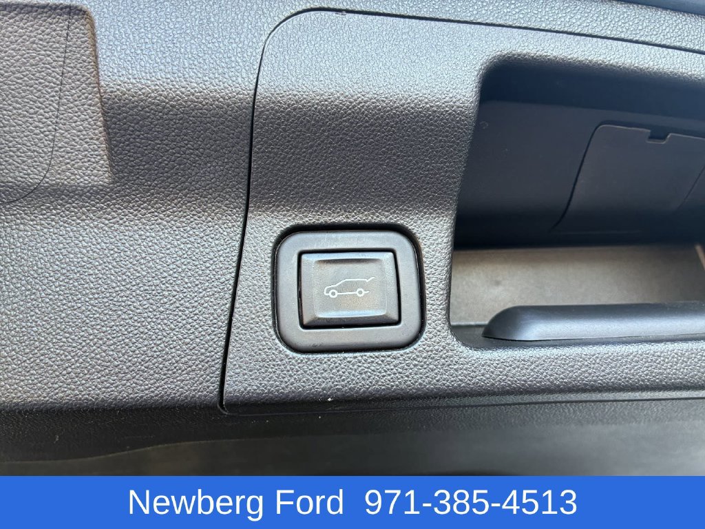 Used 2023 GMC Acadia SLT w/ Technology Package AWD/4WD image 38