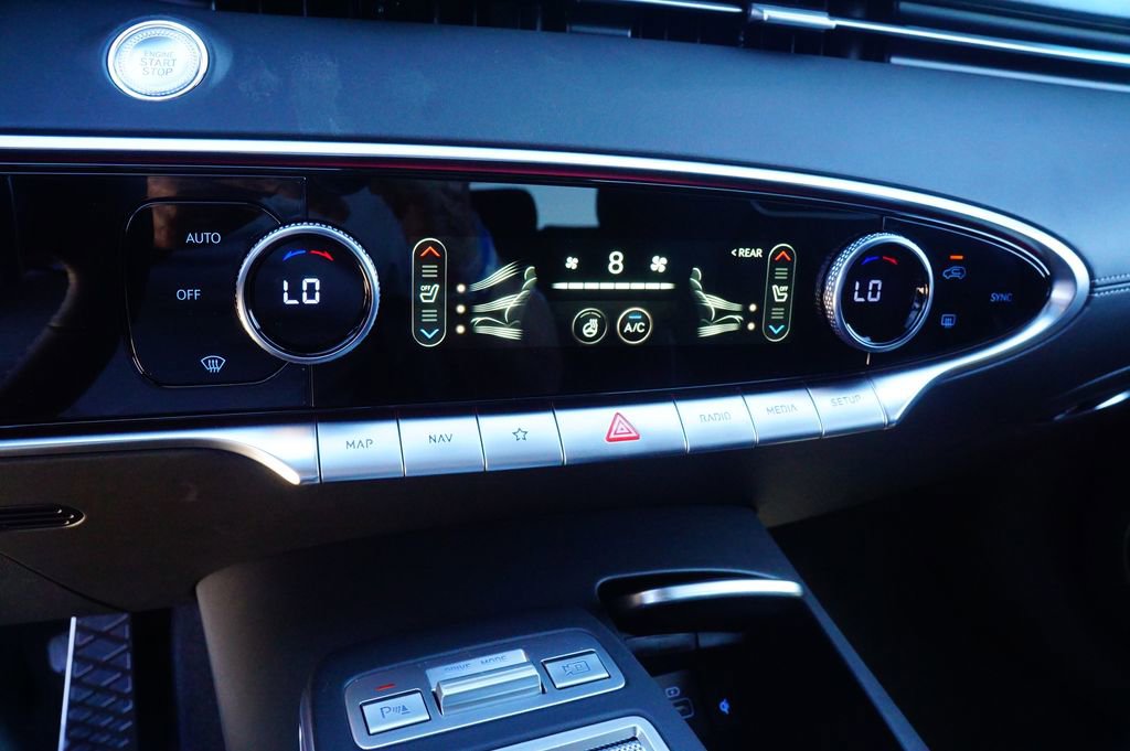 Certified 2025 Genesis GV70 3.5T Sport w/ Sport Advanced Package image 10