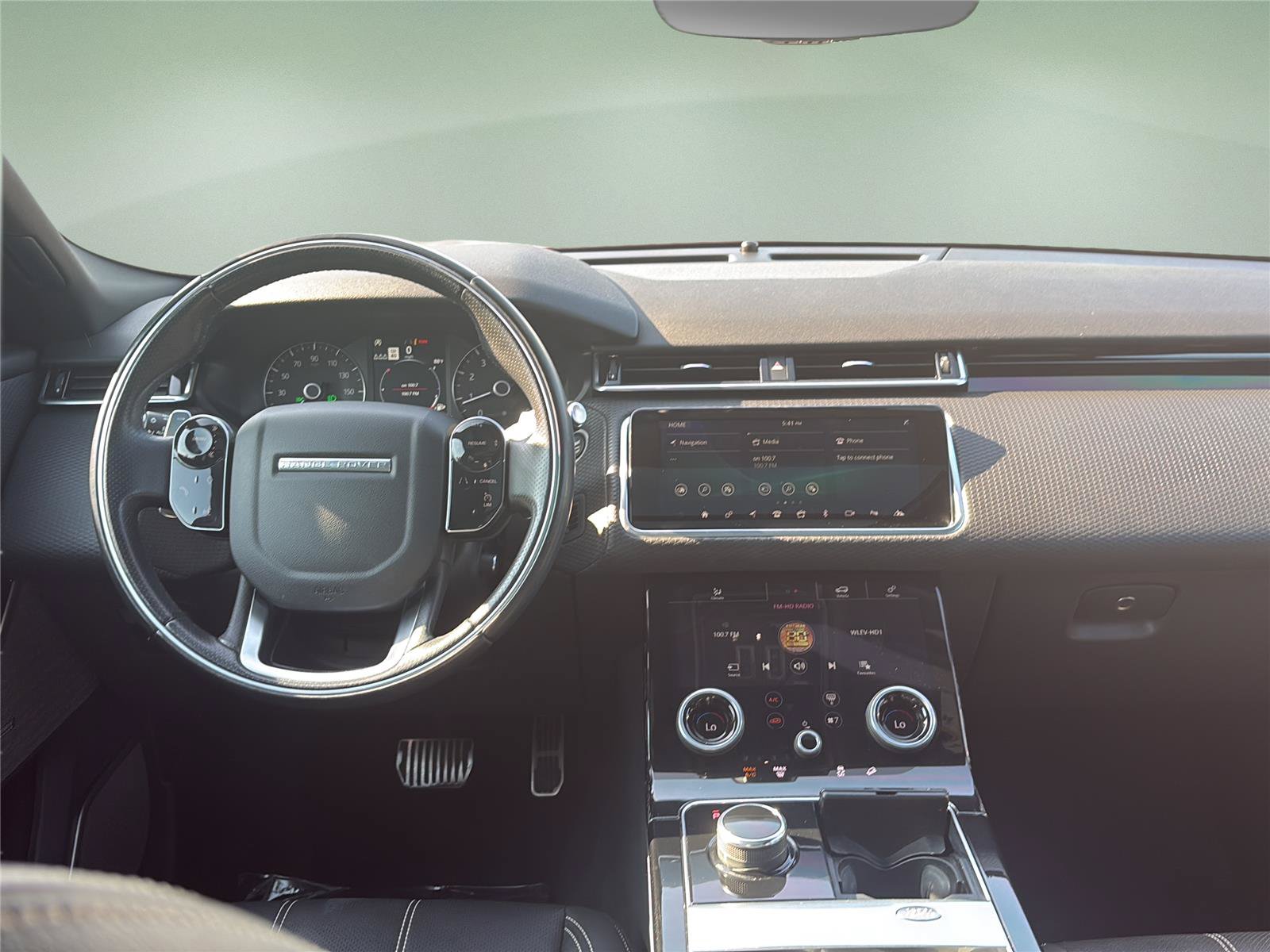 Used 2020 Land Rover Range Rover Velar R-Dynamic S AWD/4WD image 9