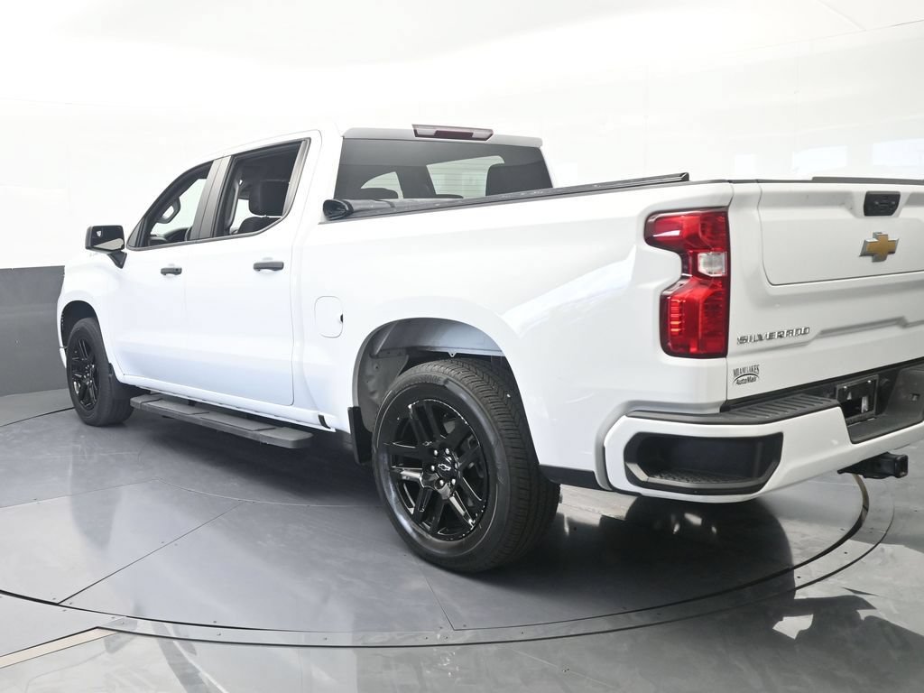 Used 2024 Chevrolet Silverado 1500 Custom RWD image 4