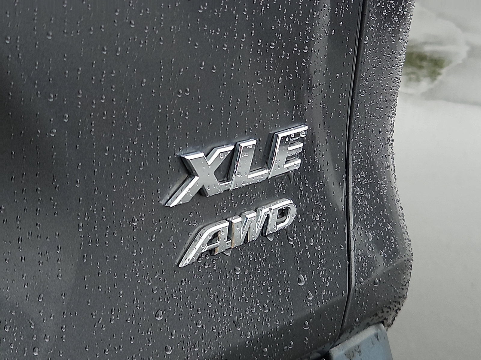 Used 2021 Toyota RAV4 XLE AWD/4WD image 30