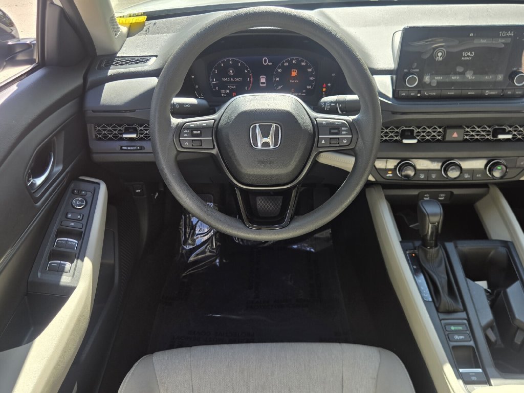 Certified 2025 Honda Accord SE image 13