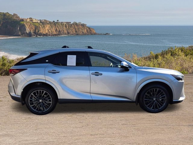 Used 2026 Lexus RX 350h w/ Convenience Package AWD/4WD image 4