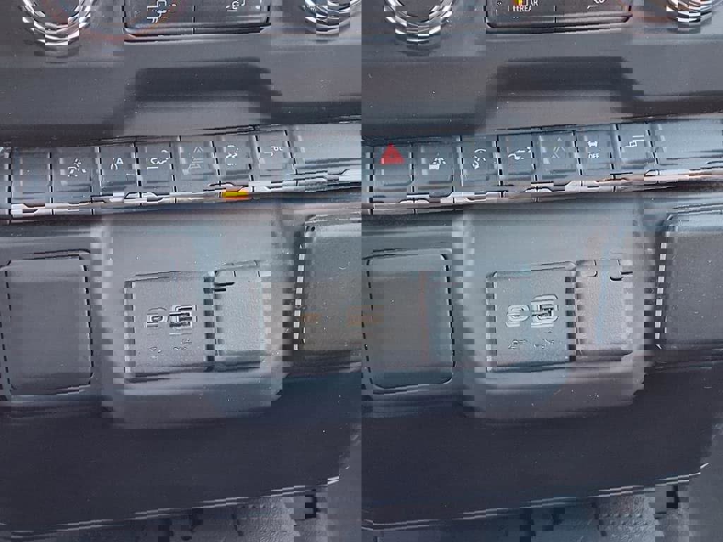 Used 2023 Chevrolet Silverado 1500 Custom w/ LPO, Dark Essentials Package image 41