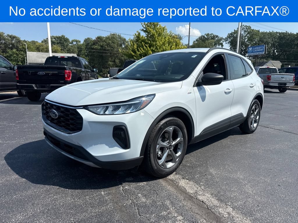 Used 2025 Ford Escape ST-Line FWD image 2