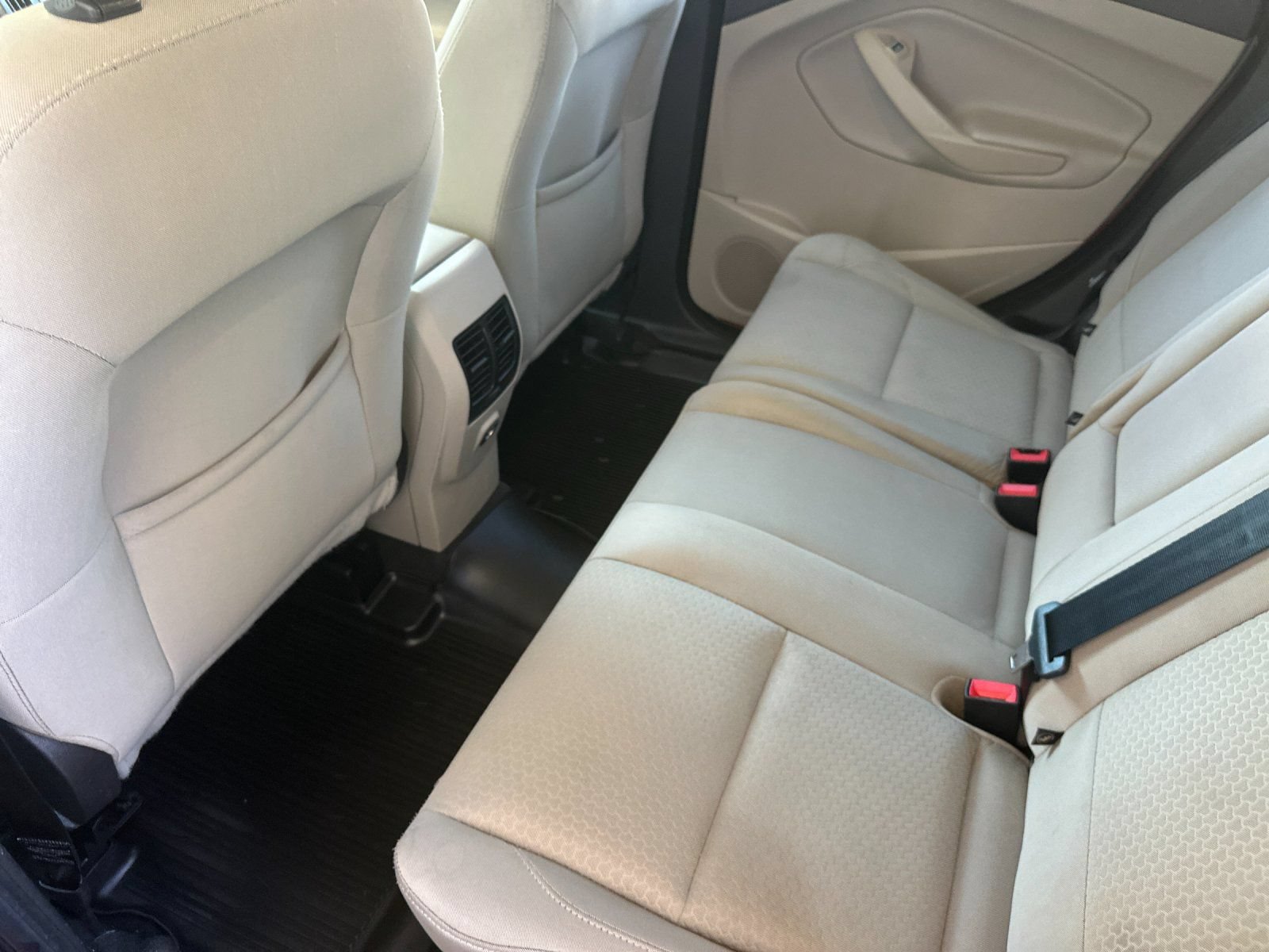 Used 2019 Ford Escape SE FWD image 12