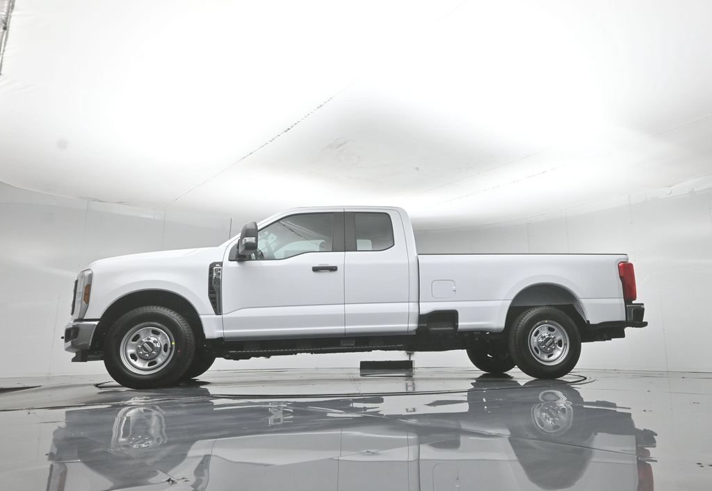 New 2026 Ford F350 XL w/ XL Chrome Package RWD image 7
