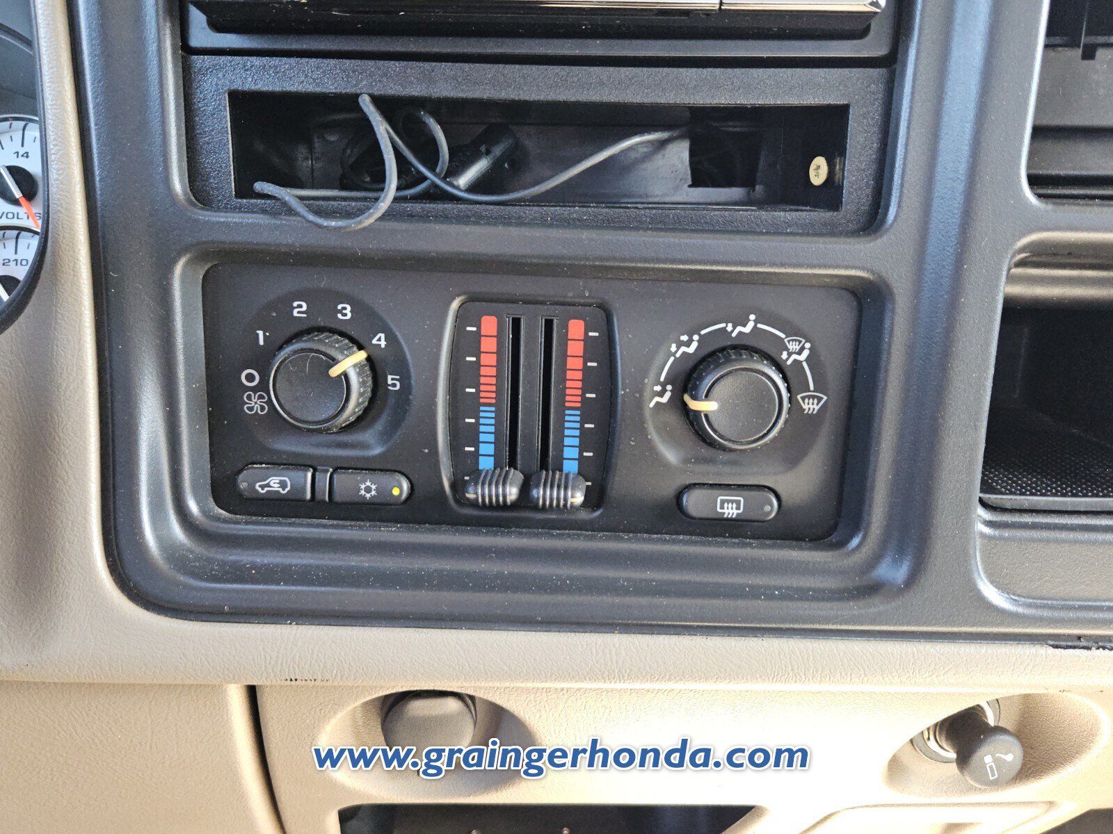Used 2005 Chevrolet Silverado 1500 LS RWD image 16