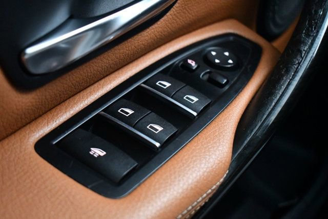 Used 2018 BMW 430i xDrive Convertible image 24