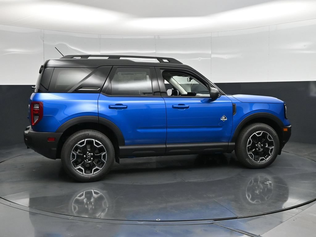 New 2026 Ford Bronco Sport Outer Banks w/ Outer Banks Tech Package+ AWD/4WD image 2