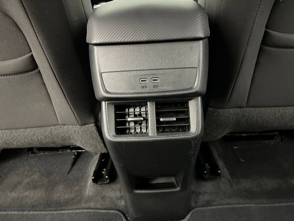 Used 2025 Chevrolet Equinox LT AWD/4WD image 24