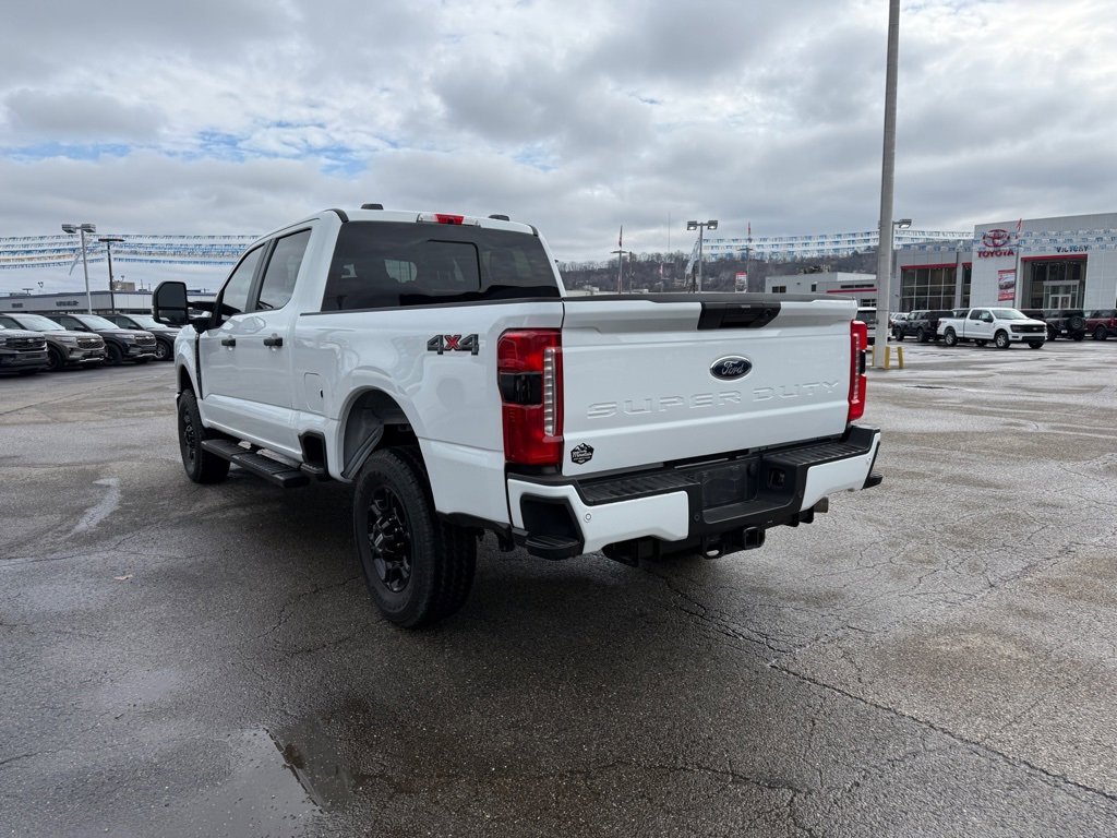 Used 2024 Ford F250 XL w/ STX Appearance Package image 5
